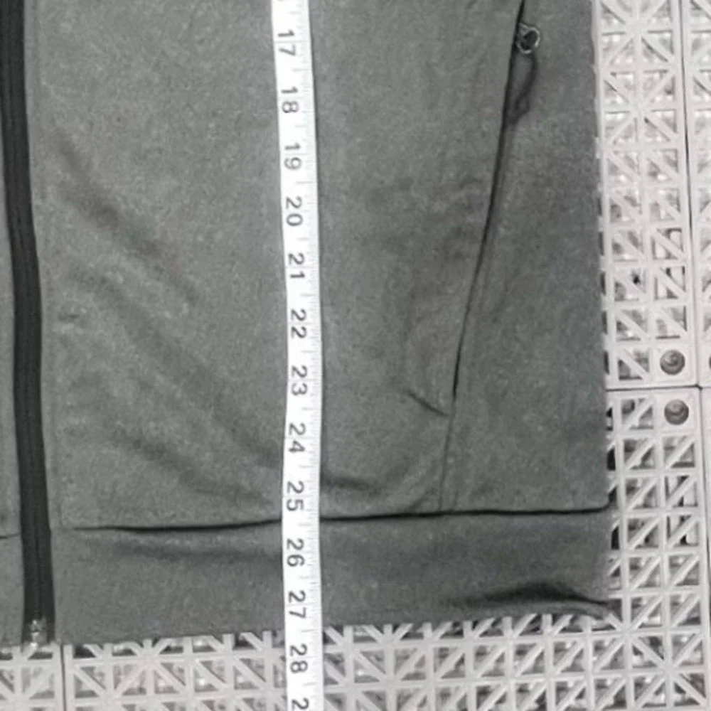 The North Face Track Jacket Mens Medium Grey Full Zip Mock Neck Logo Hiking